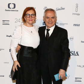 Lenka Termerová říká, že dobrý vzor si do manželství oba odnesli od svých vlastních rodičů. 