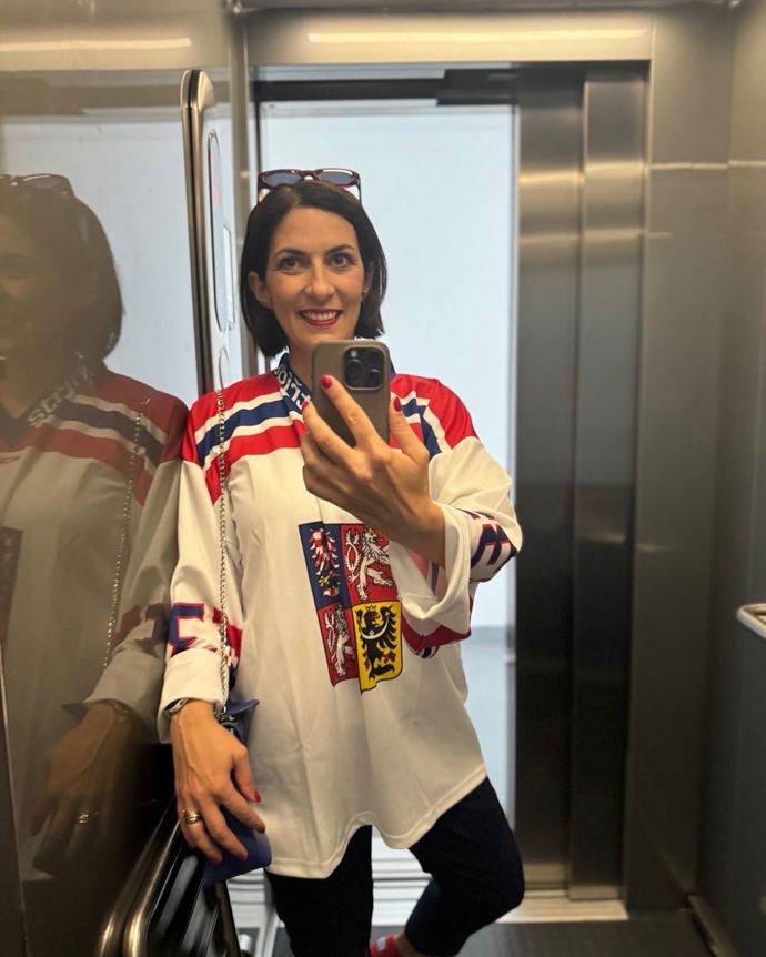 FOTO: Markéta Pekarová Adamová. – stránka 327