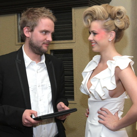 Česká Miss World Veronika Machová, manželka hokejisty Romana Červenky, s moderátorem Liborem Boučkem.