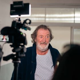 Bolek Polívka je významný český herec. 