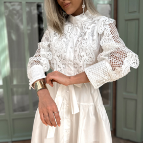 Bílé krajkové šaty ke kolenům, Erika Fashion,  399 Kč