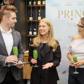 Lucie Vondráčková je nyní brunetka.