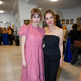 Valentýna Vojtková doprovází mámu Sabinu Laurinovou často do společnosti.