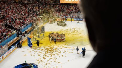FOTO: Petr Pavel nadšeně fandil našemu týmu.