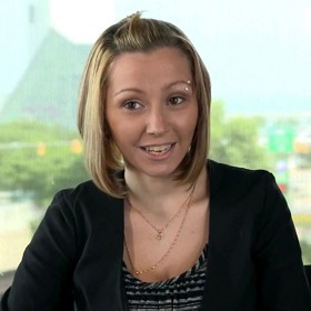 Amanda Barry dodnes pomáhá obětem únosů.