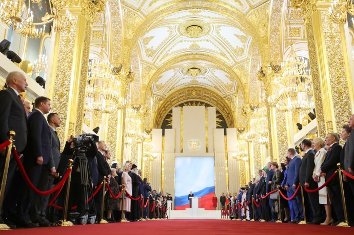 FOTO: Inaugurace Vladimira Putina. – stránka 190