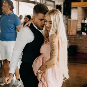 V době, kdy byla Barbora těhotná. 