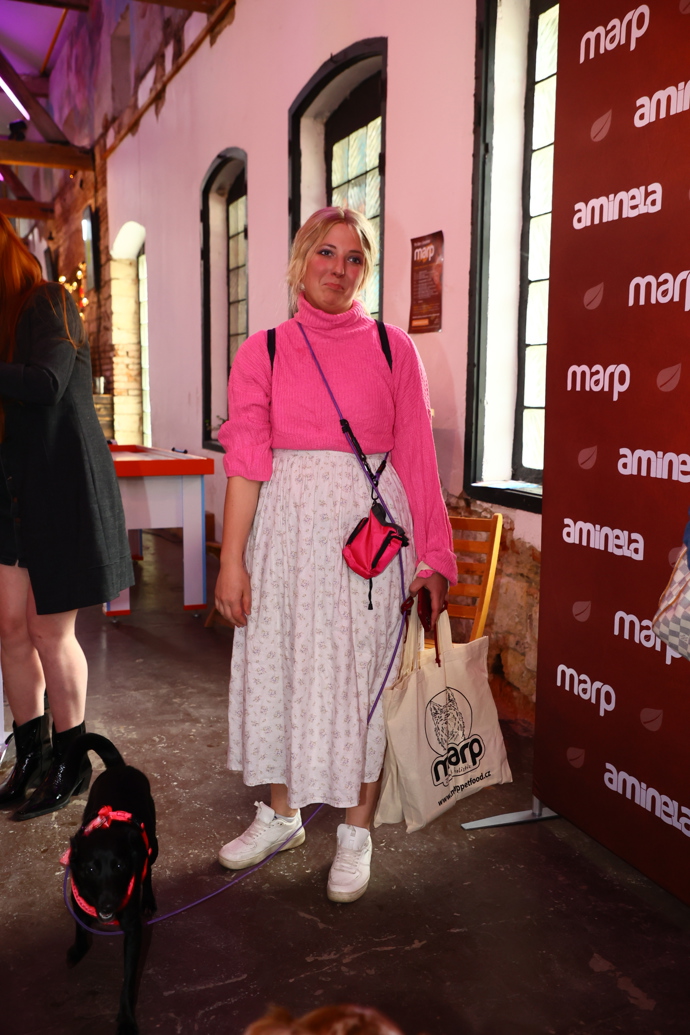 FOTO: Anička Slováčková – stránka 94