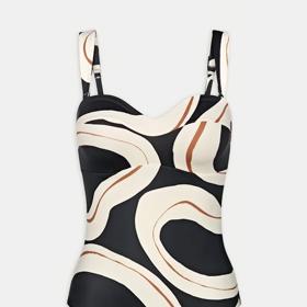 Nastavitelná široká ramínka a skrytá všitá podprsenka s výztuhou. To jsou osvědčené triky, jak elegantně vměstnat větší vnady do plavek. (Triumph, 2 058 Kč)