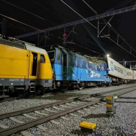 Tragická nehoda vlaků.