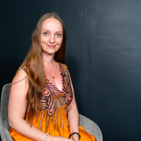 Jejich první "klientkou" byla Vanesska s poruchou růstu. Společně s rodinou ji vzaly na muzikál Kleopatra.