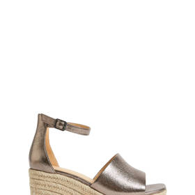 Stříbrné espadrilky na platformě a klínku, Marks&Spencer, 1 299 Kč