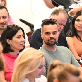 Pekarová Adamová s manželem.