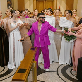 Mezi svými modelkami Osmany Laffita nešel přehlédnout.