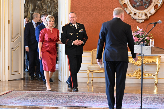 FOTO: První dáma Eva Pavlová se sladila s Čaputovou. – stránka 775