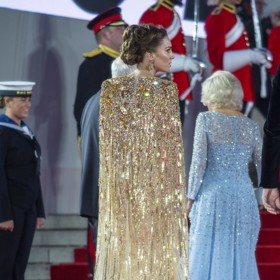 Princezna Kate se svou zlatou záplavou. Zlatovláska by mohla závidět...