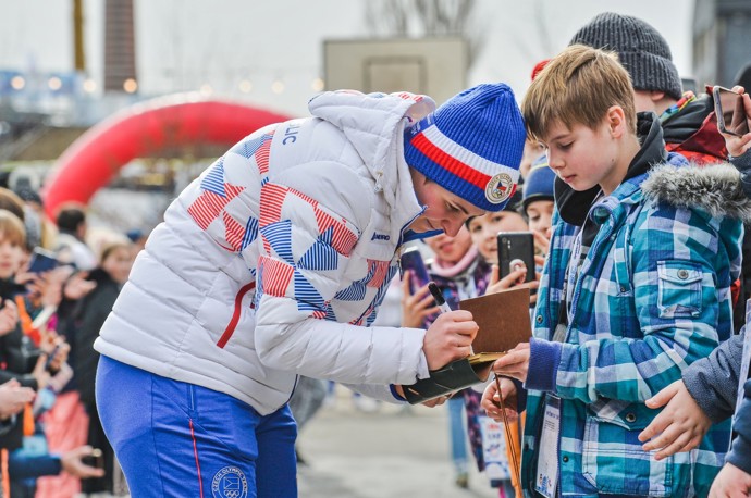 FOTO: Aneta Lédlová s fanouškem – stránka 15