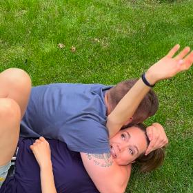 Zdeněk Polívka a Lucie Vondráčková v dobách, kdy ještě vrkali jako hrdličky.