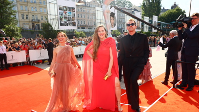 FOTO: Hana Vagnerová, Petra Nesvačilová a elegán Stanislav Majer.