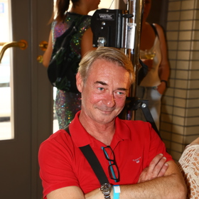 Pyšný táta Jiří Dvořák zasedl v publiku módní přehlídky.