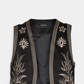 Vesta, Vero Moda, 1 400 Kč