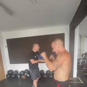 Martin Kocián bude zápasit s Petrem Kunštárem.