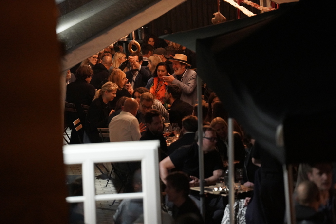 FOTO: Party v Karlových Varech. – stránka 115