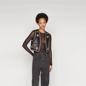 Festivalový styling značky Vero Moda.