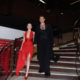 NobodyListen a Annet X podle mnohých kralují mladé české hudební scéně.