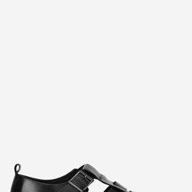 Černé sandály s uzavřenou patou. Gino Rossi, 1 299 kč