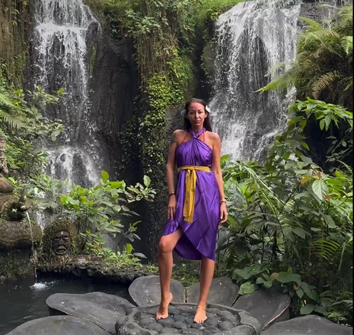 FOTO: Agáta odpočívá a medituje na Bali. – stránka 868