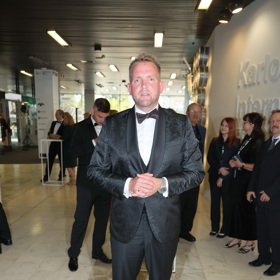 Moderátor Libor Bouček je na karlovarském filmovém festivalu pravidelným hostem.