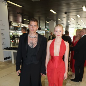 NobodyListen na letošním karlovarském filmovém festivalu s partnerkou, zpěvačkou Annet X.