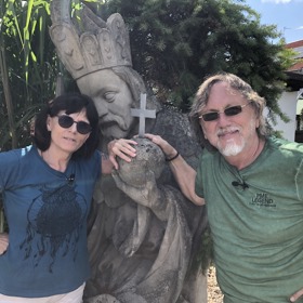 Dalibor Janda naší redatorce představil svoji okrasnou zahradu