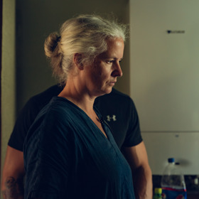 Režisérka Lenka Wimmerová na place seriálu Mozaika. 