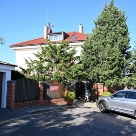 Při návštěvě fotografa dorazila Ivana Gottová.