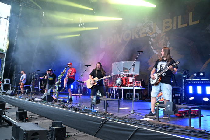 FOTO: Kapela Divokej Bill to rozjela. – stránka 3