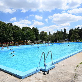 Koupaliště Čakovice. 