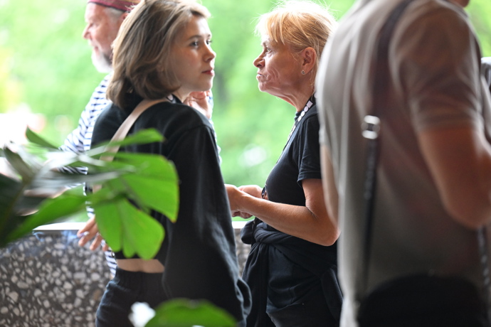 FOTO: Herečka Pavla Tomicová je stále pohublá. – stránka 79