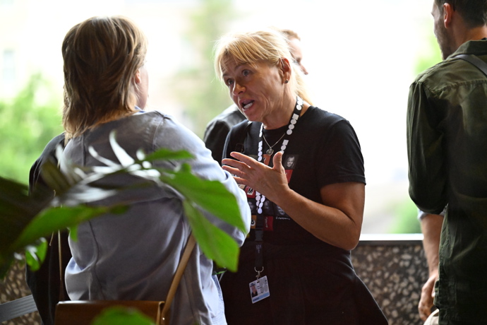 FOTO: Pavla Tomicová vypadá pohuble. – stránka 69