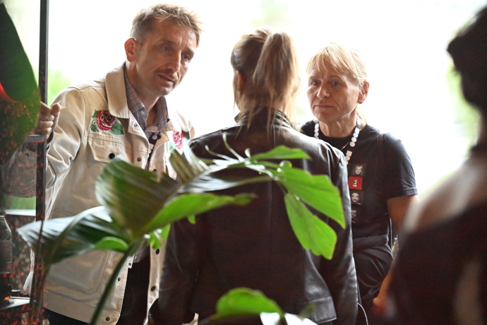 FOTO: Pavla Tomicová v některých chvílích vypadá smutně. – stránka 71