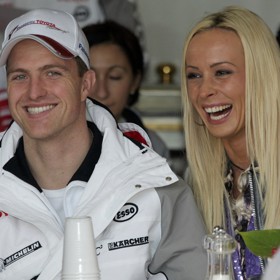 Spolu mají syna Davida. 