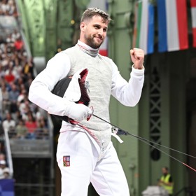 Šermíř Alexander Choupenitch během letošních Letních olympijských her v Paříži.