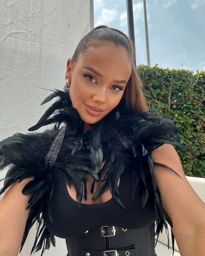 FOTO: Gabriela Gašpárová si dala pořádně záležet při výběru outfitů. – stránka 36