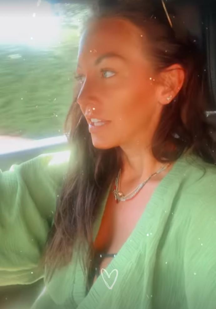 FOTO: Influencerka streamovala za jízdy. – stránka 860