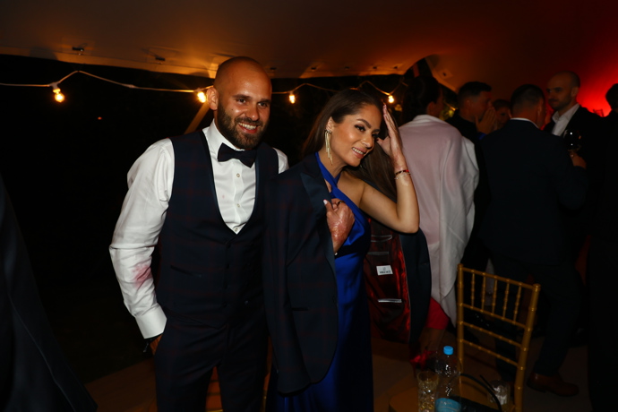 FOTO: Nabídl jí své sako. – stránka 846