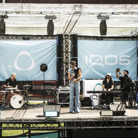 ADONXS na Colours: Umělec představil novou skladbu 