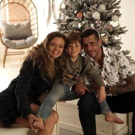 Robert a Petra Rosenbergovi spolu mají osmiletého syna Rockyho.