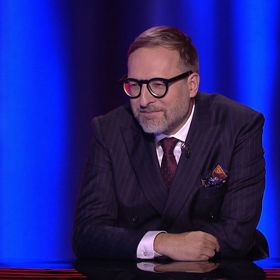 Jiří Martínek alias doktor Vševěd z pořadu Na lovu připravuje vánoční  bramborový salát osobně.