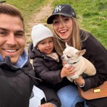 Herec David Gránský se svou manželkou Nikolou a synem Mateem. Už brzy se jim rodinka rozroste.  